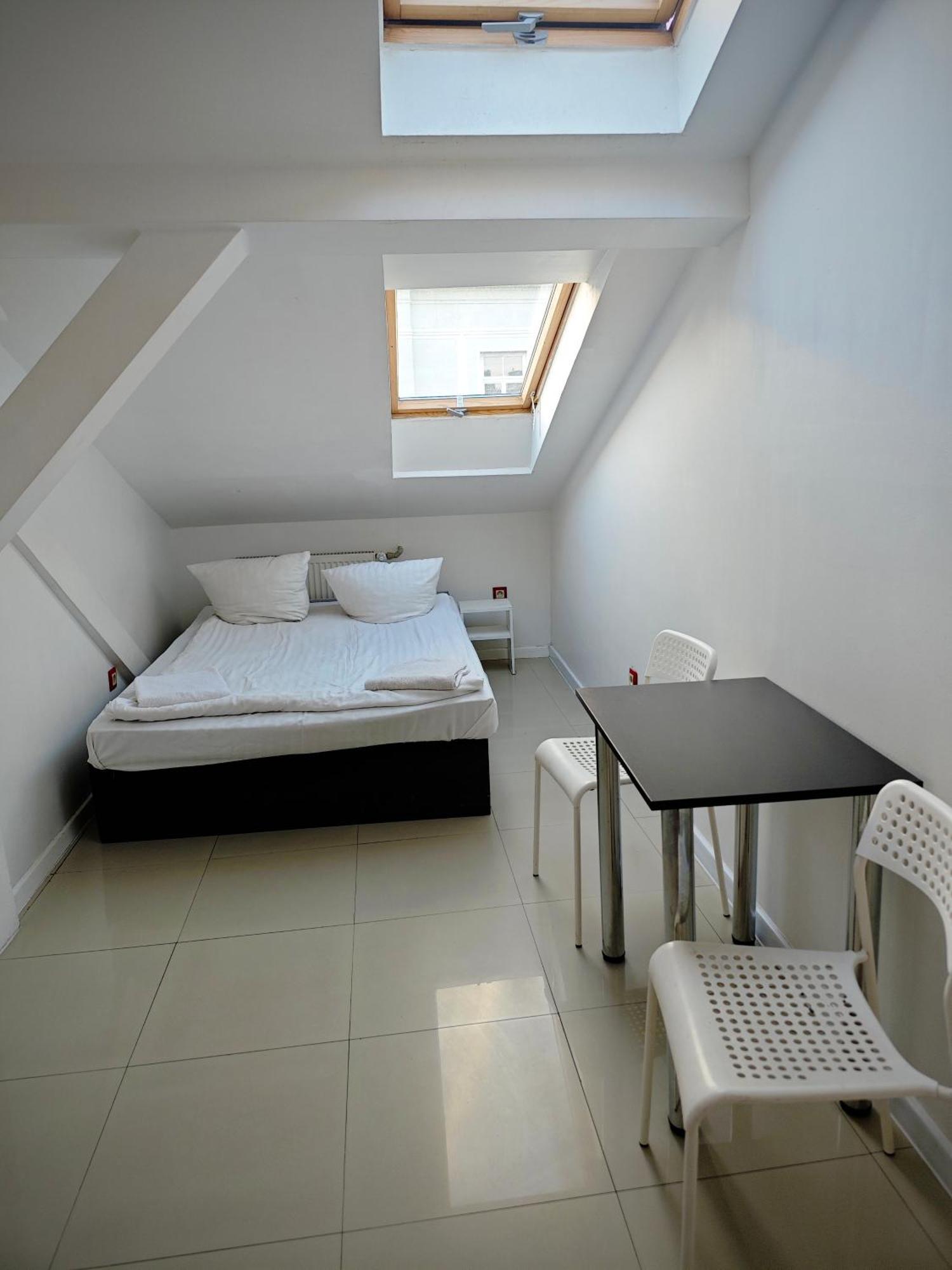 Apartamenty Hoza Attic Studio Warszawa Rum bild