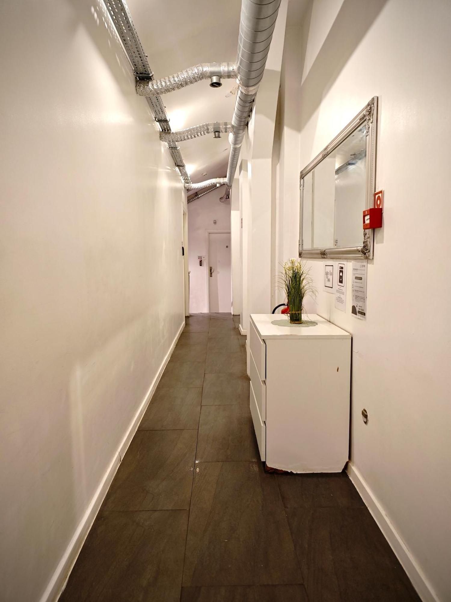 Apartamenty Hoza Attic Studio Warszawa Exteriör bild