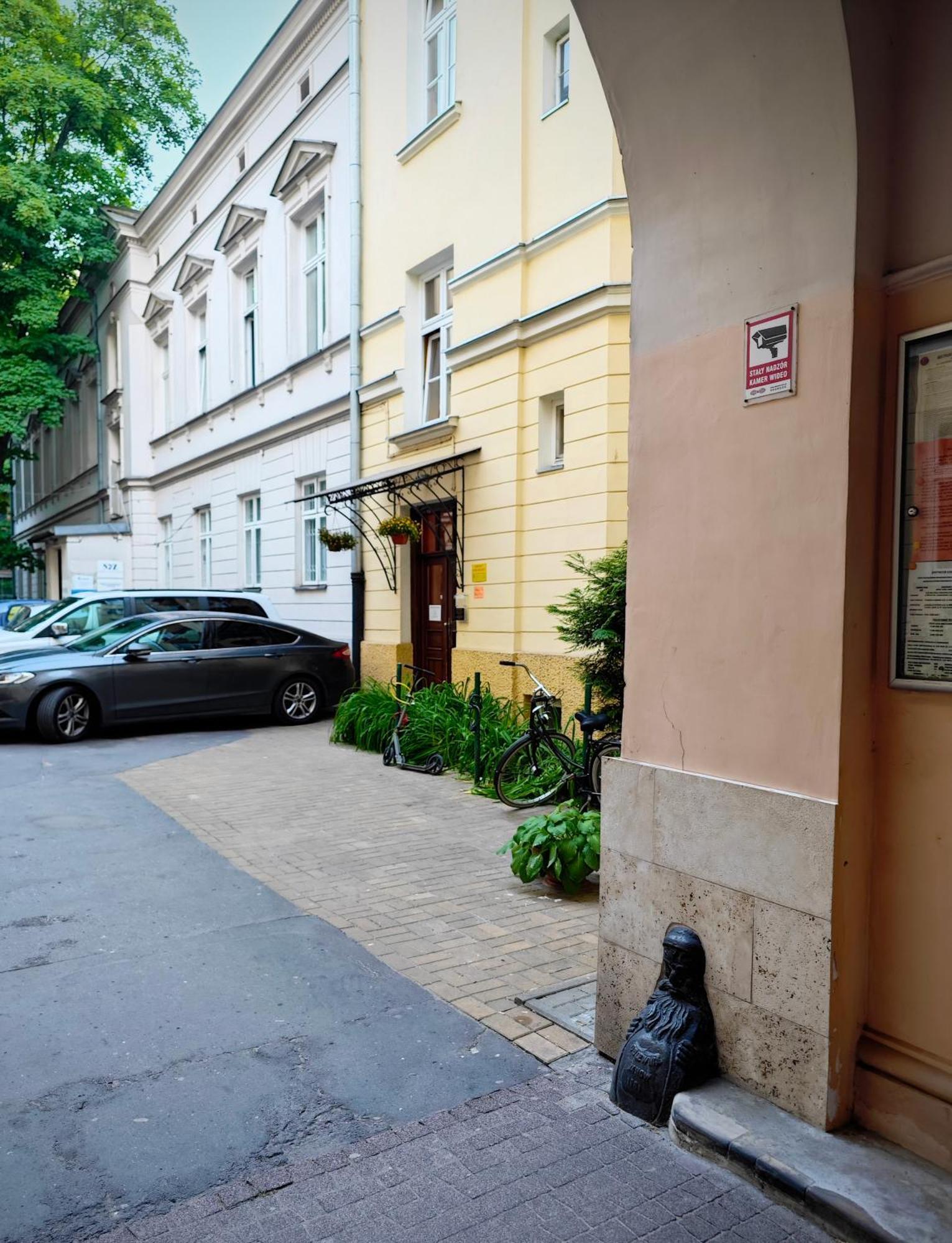 Apartamenty Hoza Attic Studio Warszawa Exteriör bild