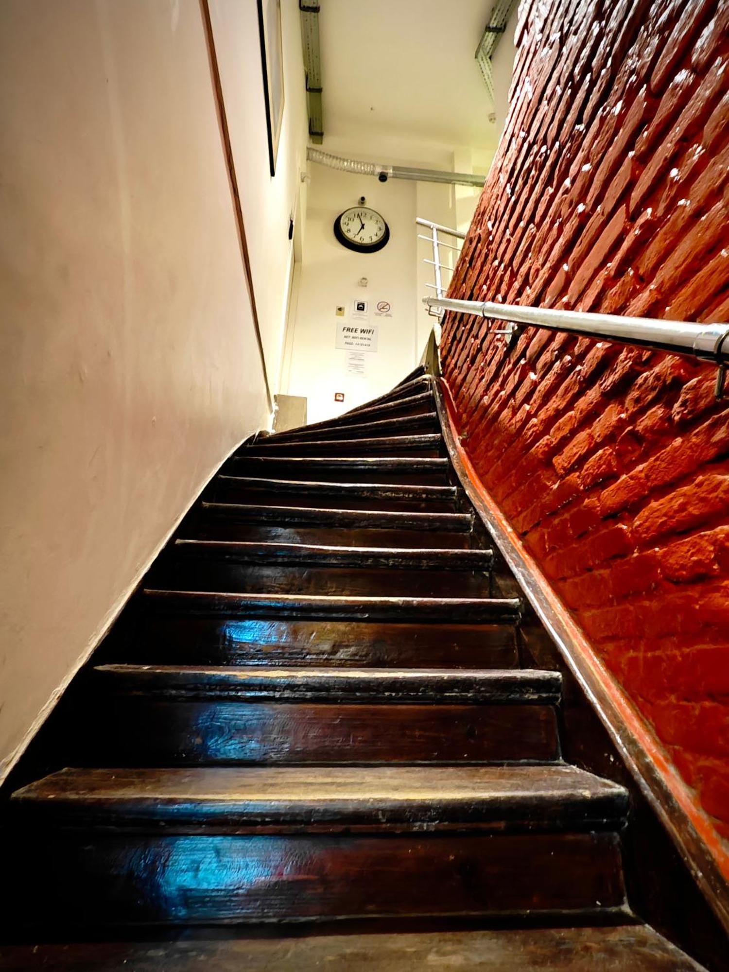 Apartamenty Hoza Attic Studio Warszawa Exteriör bild