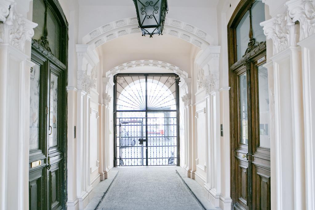 Apartamenty Hoza Attic Studio Warszawa Exteriör bild