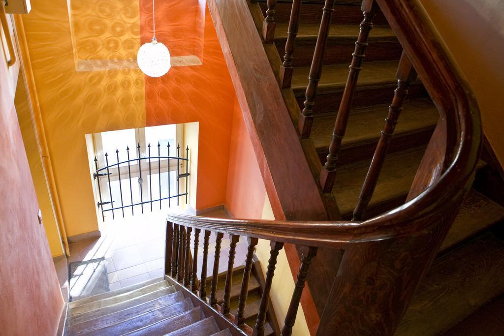 Apartamenty Hoza Attic Studio Warszawa Exteriör bild